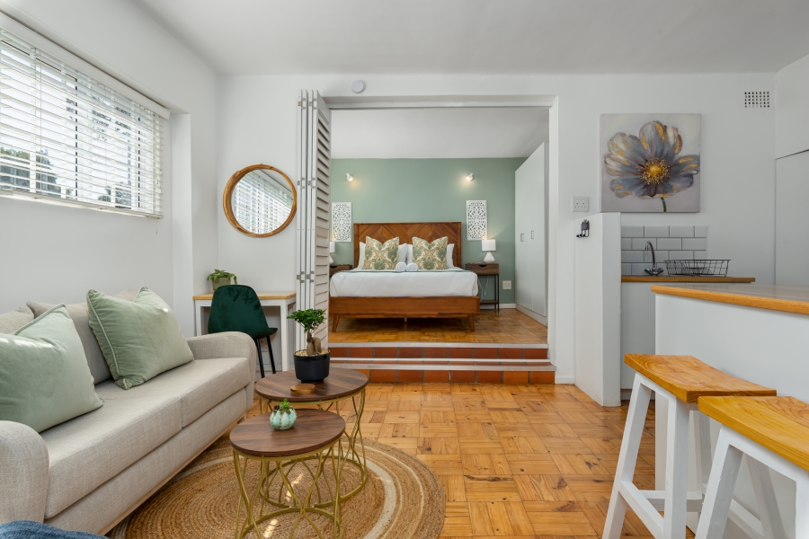 1 Bedroom Property for Sale in Vredehoek Western Cape